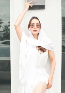 แอน ทองประสม