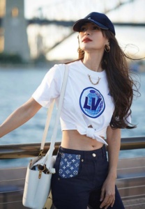 แอน ทองประสม