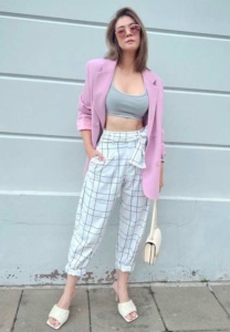 เอมี่ กลิ่นประทุม