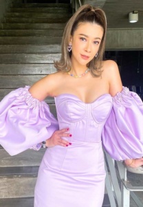 เอมี่ กลิ่นประทุม