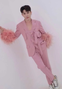 เอม วิทวัส