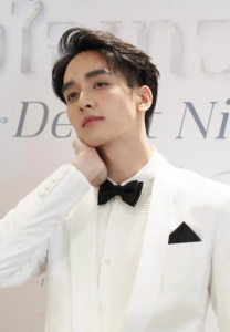 กองทัพ พีค-Kze