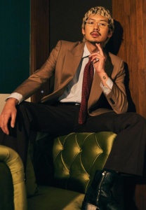 ทู-สิราษฎร์--ทูบอย