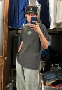 ทู-สิราษฎร์--เสื้อเทา