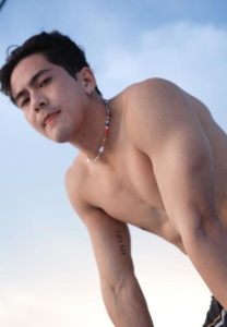 เต้ย-พงศกร-ชาย