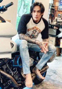 แทค-ภรัณยู-เสื้อวง