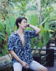 ไบร์ท-นรภัทร---น้ำเงิน ไบร์ท-นรภัทร---น้ำเงิน