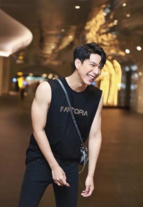 ไบร์ท-นรภัทร---หล่อ