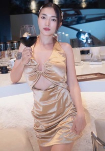 พลอย-เพ็ญนภา-เน็ตไอดอลซี๊ด