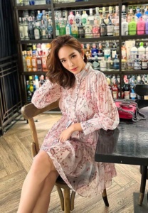 พลอยลี่-ฉัตรญาดา-นางแบบน่ารัก