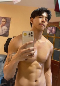 ฟิล์ม-จิรายุ-นักแสดงกล้ามแน่น