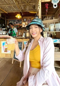 มะนาว-มณียา-เน็ตไอดอลนั่งชิว