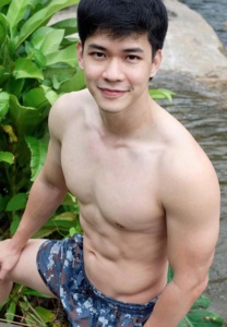 มิว-วนิชพงศ์-กล้ามโต