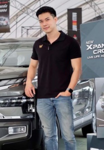 มิว-วนิชพงศ์-เสื้อดำ