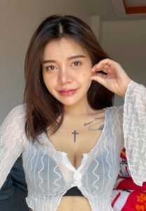 น้ำหนาว-ใสใส