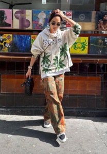 พลอย-เฌอมาลย์-เดินชิว