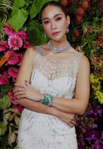 พลอย-เฌอมาลย์-เป๊ะ