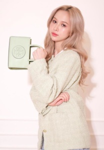 แฮนน่า-โรสเซ็นบรูม-น่ารักแบ๊ว แฮนน่า-โรสเซ็นบรูม-น่ารักแบ๊ว