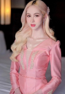 แฮนน่า-โรสเซ็นบรูม-สวยสง่า แฮนน่า-โรสเซ็นบรูม-สวยสง่า