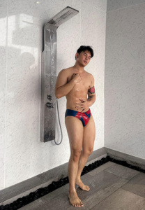 Chitaphat-ET-Sirichayakon-อาบน้ำ