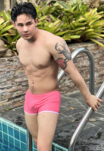 Chitaphat-ET-Sirichayakon-เป้าชมพู