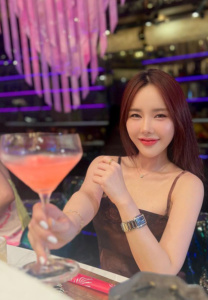 Justsamile-ชนแก้ว