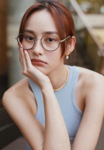 นาว-ทิสานาฏ-ดาราใส่แว่น