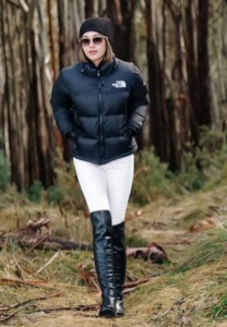 นาว-ทิสานาฏ-เท่