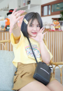 อีง่าว ไร้ขน-ใสใส