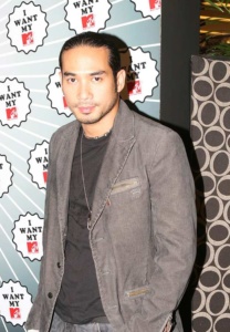 ตุ้ย-ธีรภัทร์-(3)