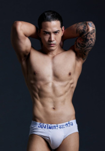 Warit-Lertjaruvong-(17)