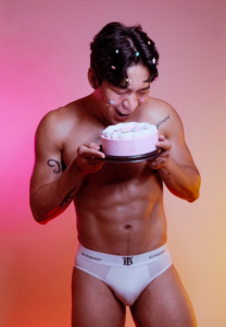 famousfame-(3) famousfame-(3)