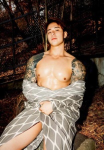 TITUS-LOW-033-Delightful