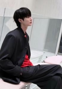 Byeon-Woo-seok-033-Pretty