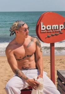 ฌอน-ขจรศักดิ์-032-Charming