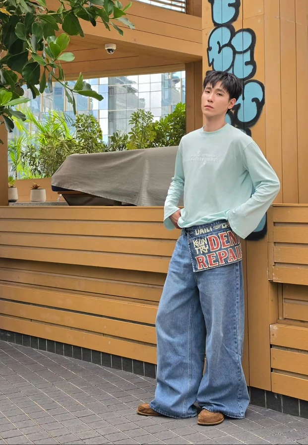 จูเนียร์ ปณชัย ในภาพถ่ายสไตล์ลำลอง