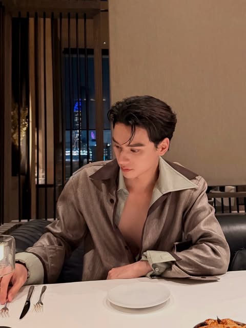 เก่ง หฤษฎ์ ภาพประกอบจากช่องทางทางการ ลำดับที่ 4